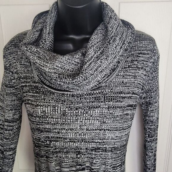 Calvin Klein ribbed cowl neck sweater dress size Small - Picture 4 of 7